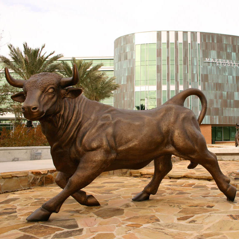 bronze bull sculpture med